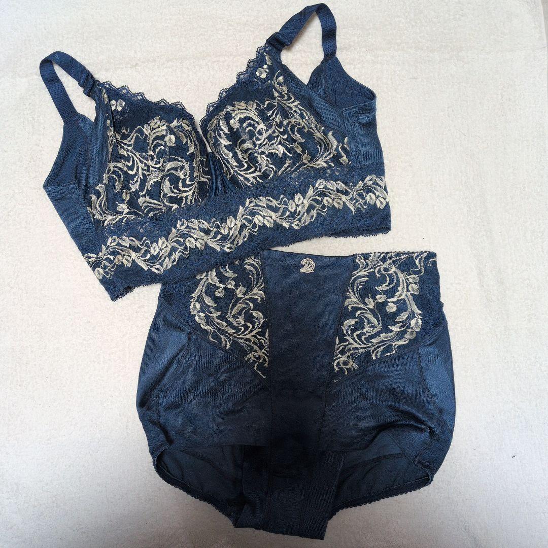 マルコ　リベルディーニュ　補正下着 ベルアージュ アヴァンセ サクラ」の後継シリーズが新登場『Liberdigne