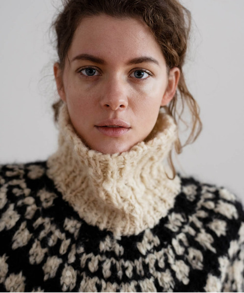UNFIL（アンフィル）の「unfil アンフィル / cashmere blend hand-knit