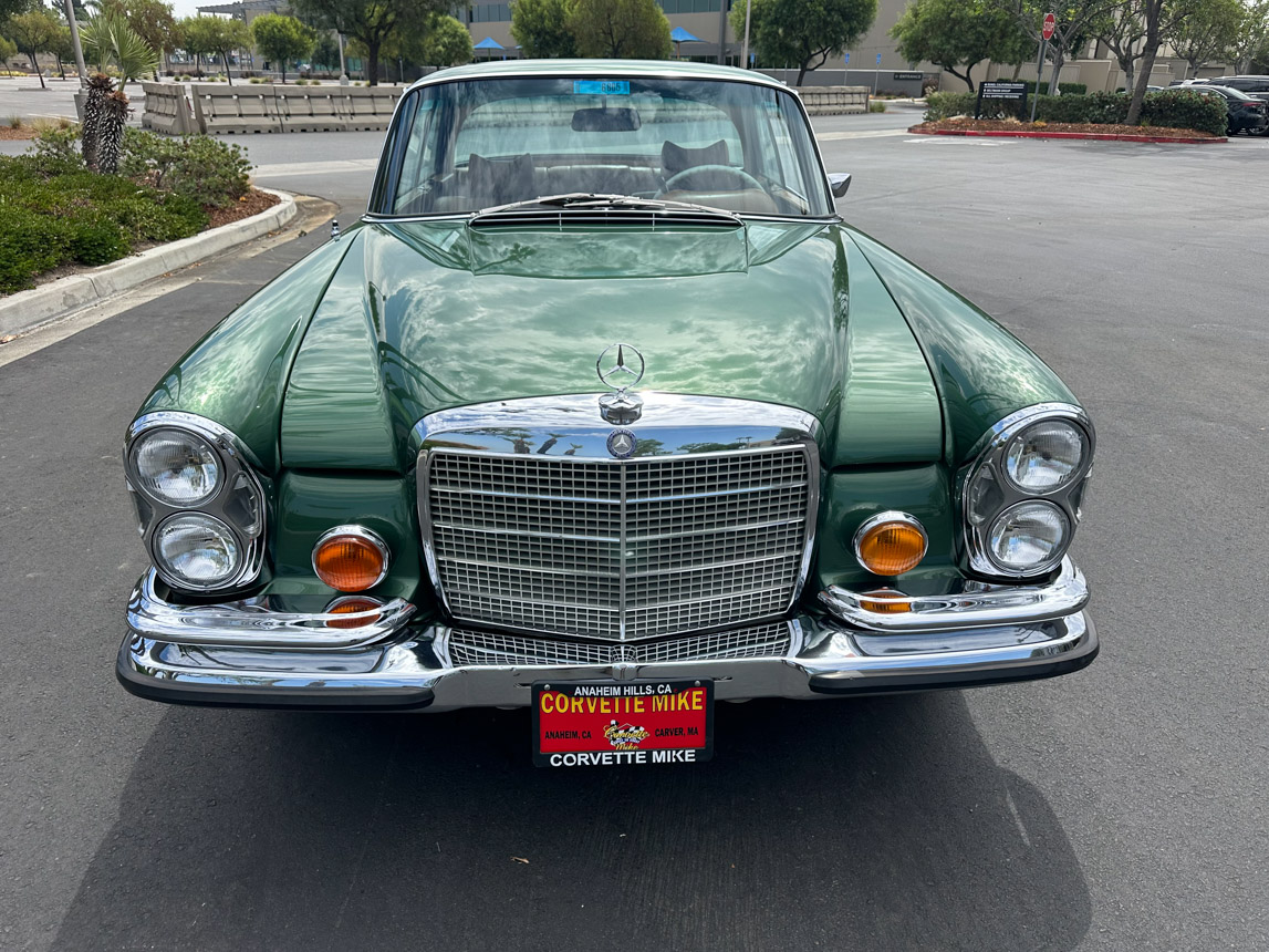 1971 Moss Green Poly Mercedes-Benz 280SE 3.5 Coupe - Corvette Mike